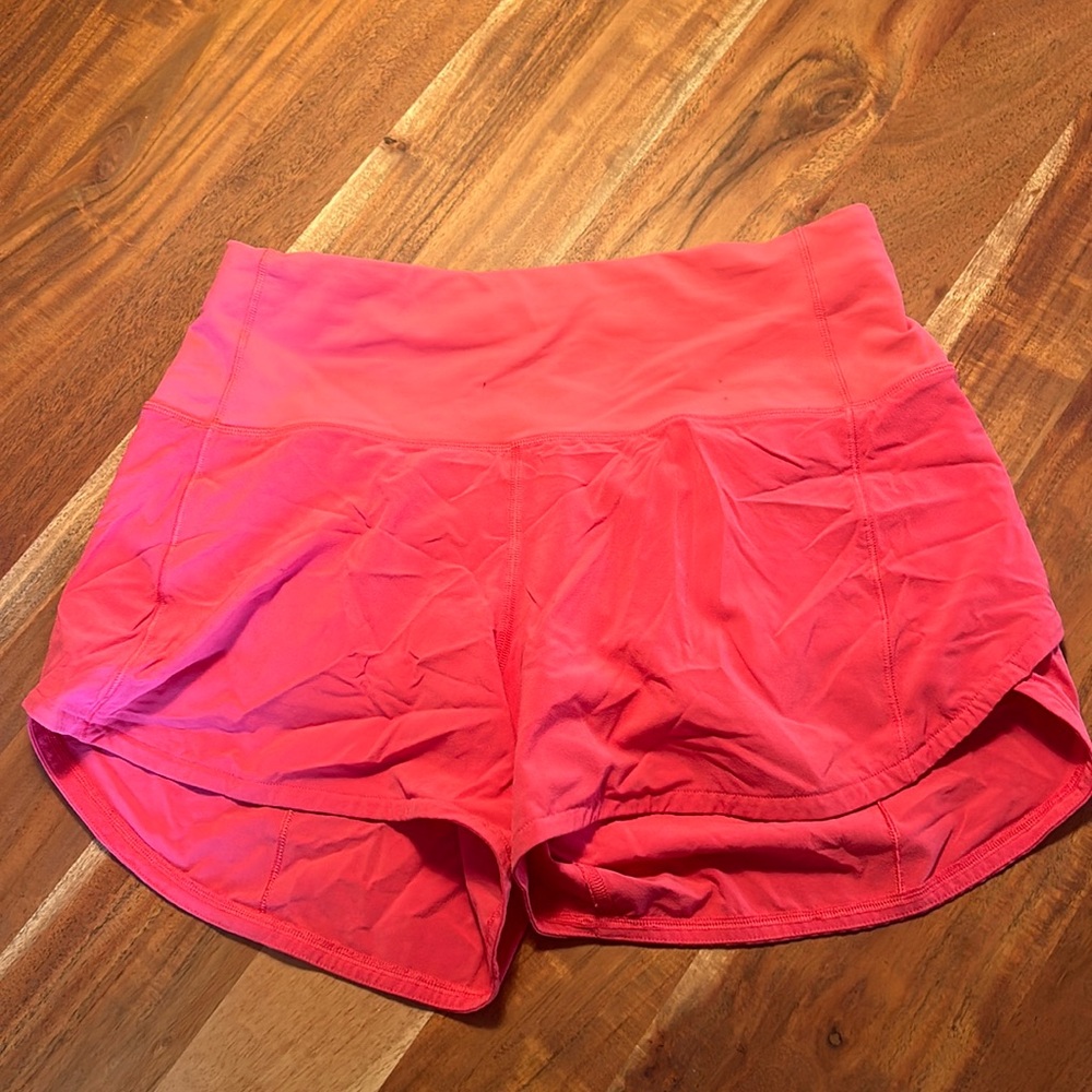 Lululemon Shorts Size 4 Lined 4 inch